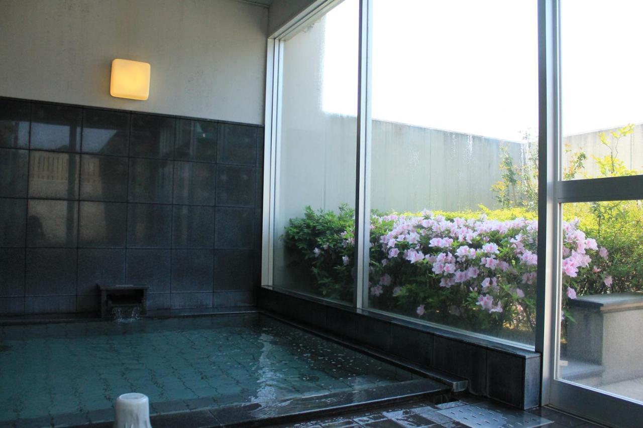 Crefeel Koto Higashiomi Bagian luar foto